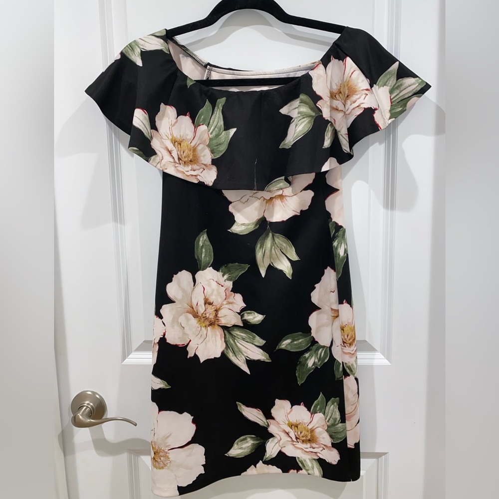 Lord & Taylor Deisgn Lab Off the Shoulder Floral Dress Size S